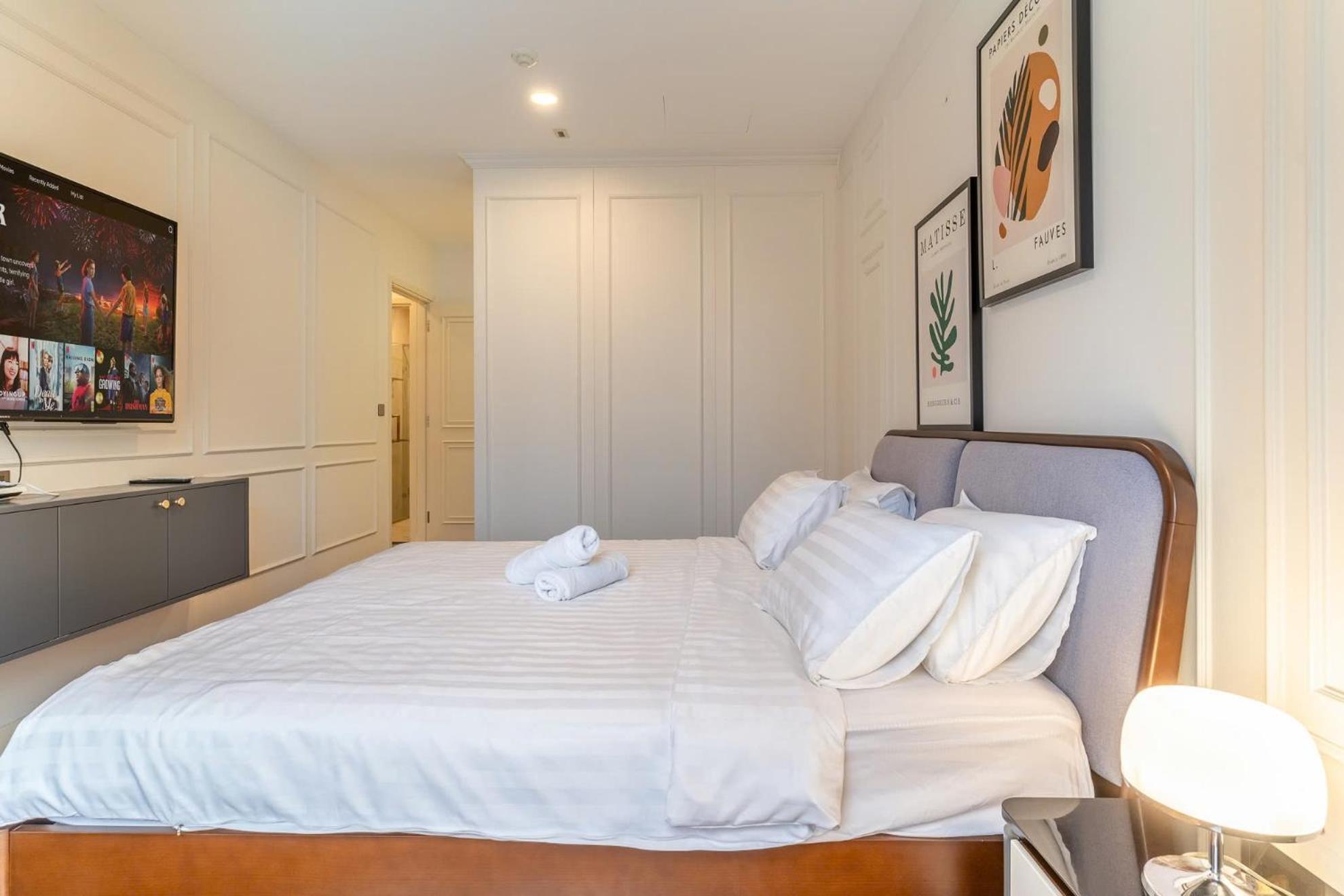 Apartment De Lux Madison 2 Bedrooms 2 Baths, Pool Gym *