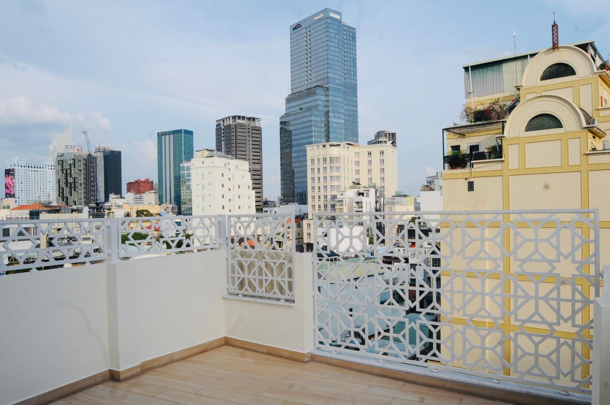 Ben Thanh Luxury & Hotel Ho Chi Minh City
