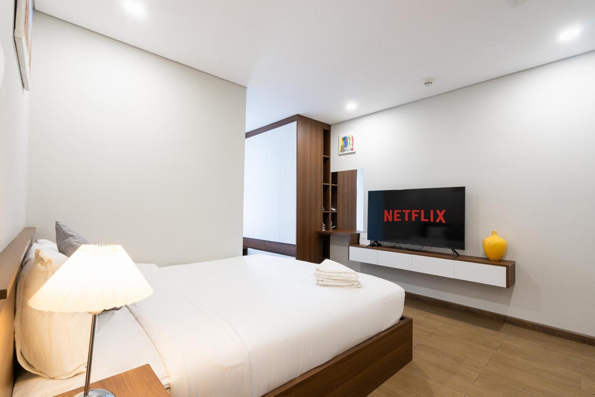 Louisa Vinh Hoi Apartment *