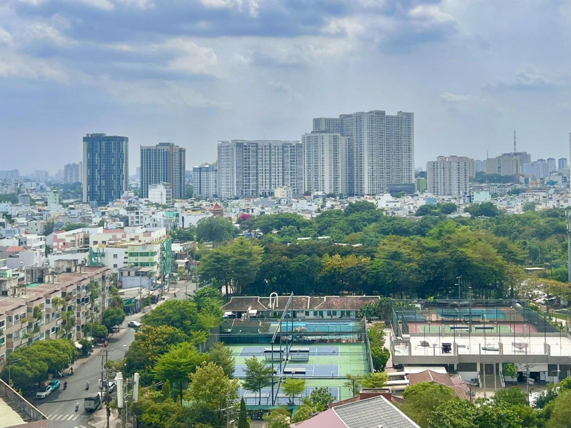 Lovely Vinh Hoi Ho Chi Minh City