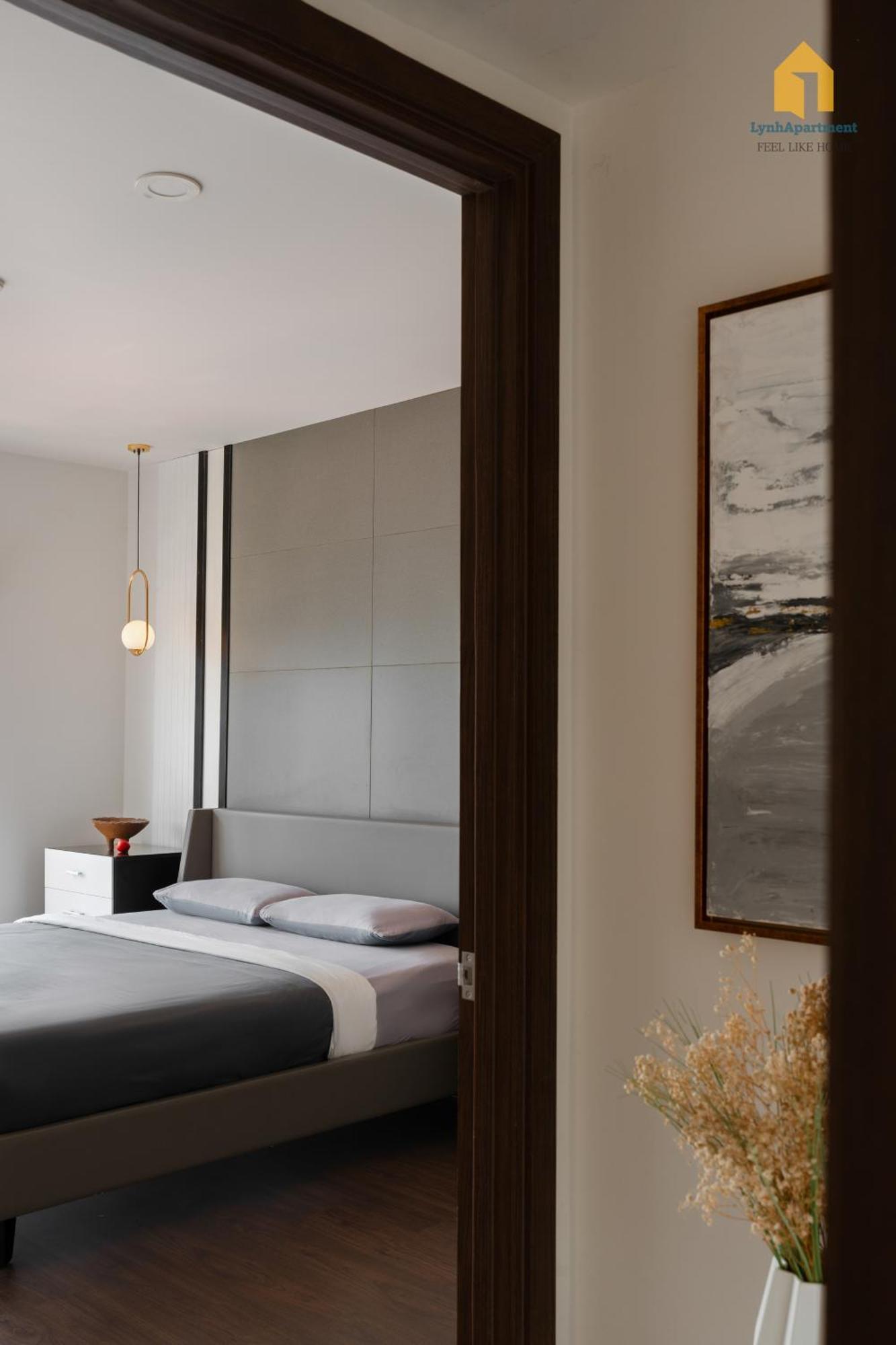 Lynh Saigon D4 Apartment *