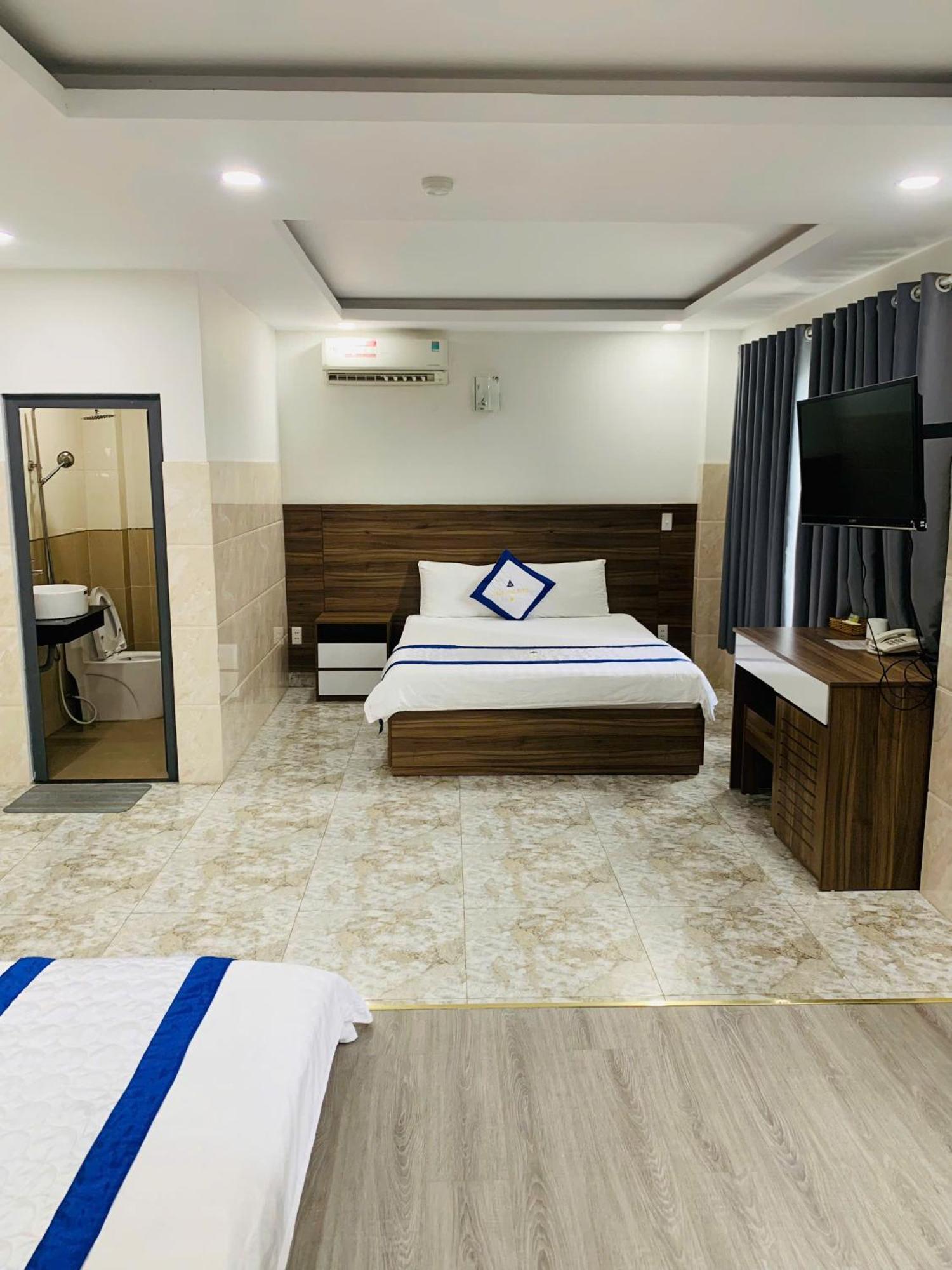 Capsule hotel Tran Long 2*