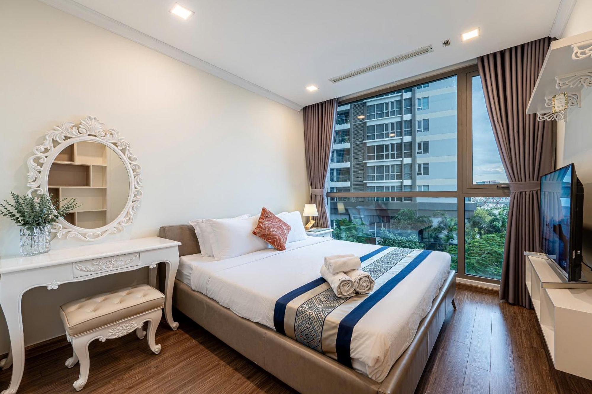 Luxury At Vinhomes Park Pangsapuri *