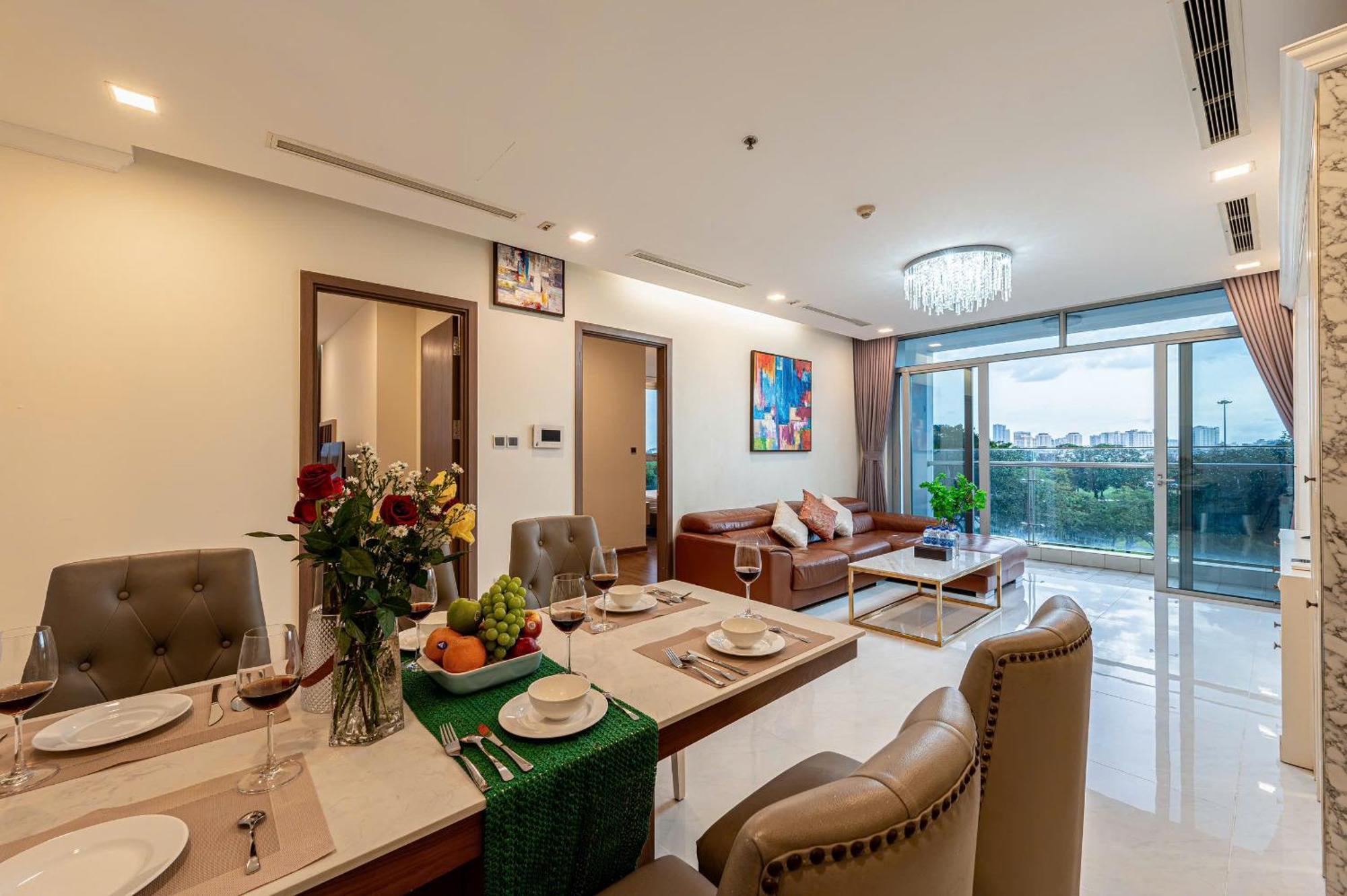 Luxury At Vinhomes Park Pangsapuri
