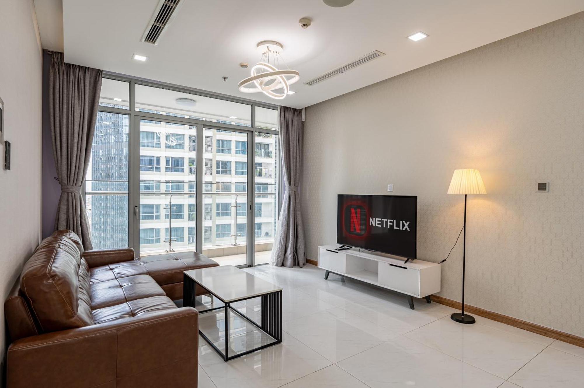 Luxury At Vinhomes Park Pangsapuri Bandar Ho Chi Minh