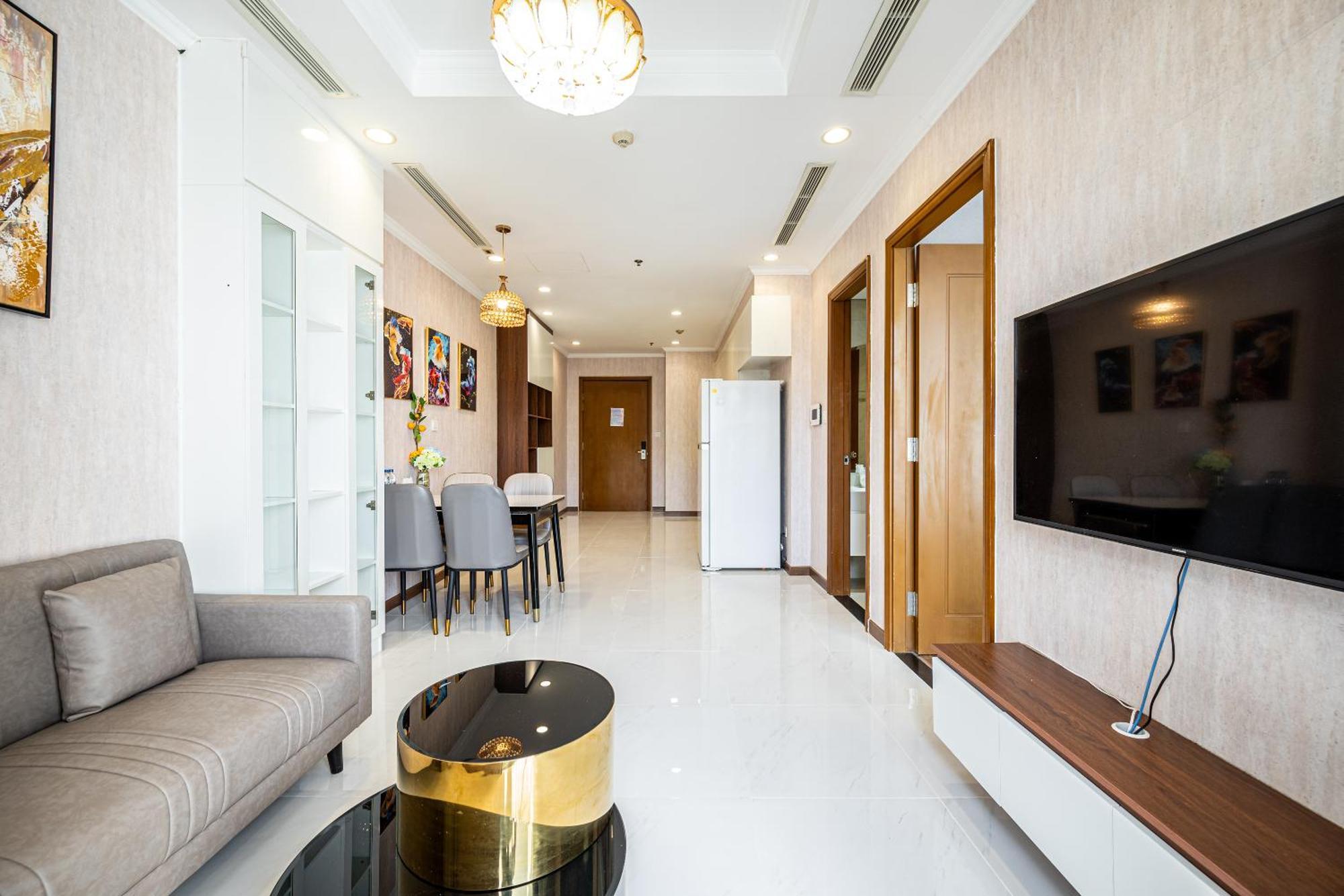 Luxury At Vinhomes Park Bandar Ho Chi Minh
