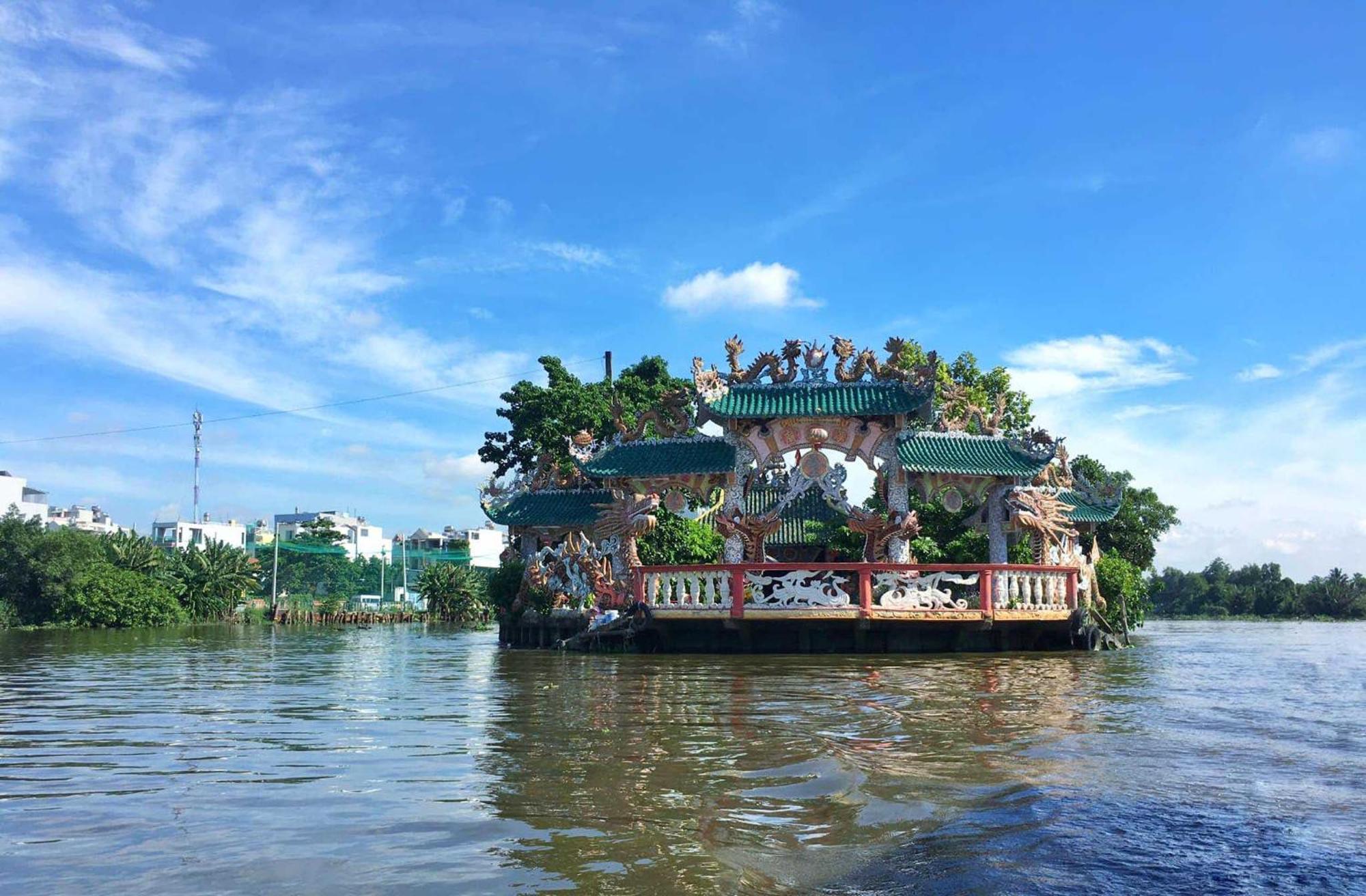 Khách sạn A In Atistar TP. Hồ Chí Minh