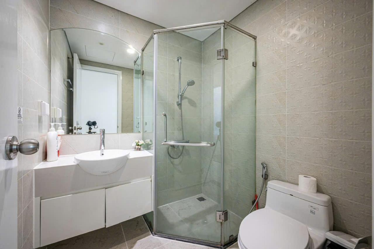 Luna Apartment- Vinhomes Park Apartment