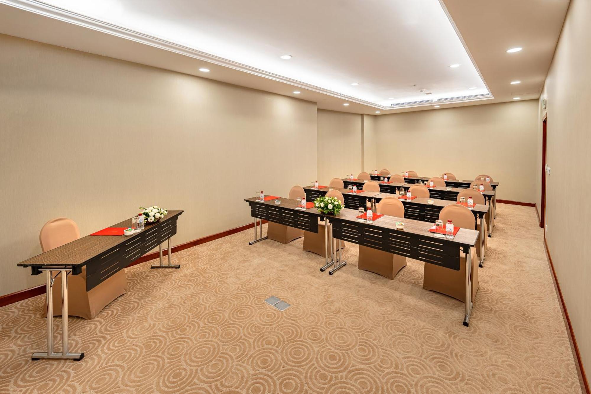 Hotel Saigon 4*