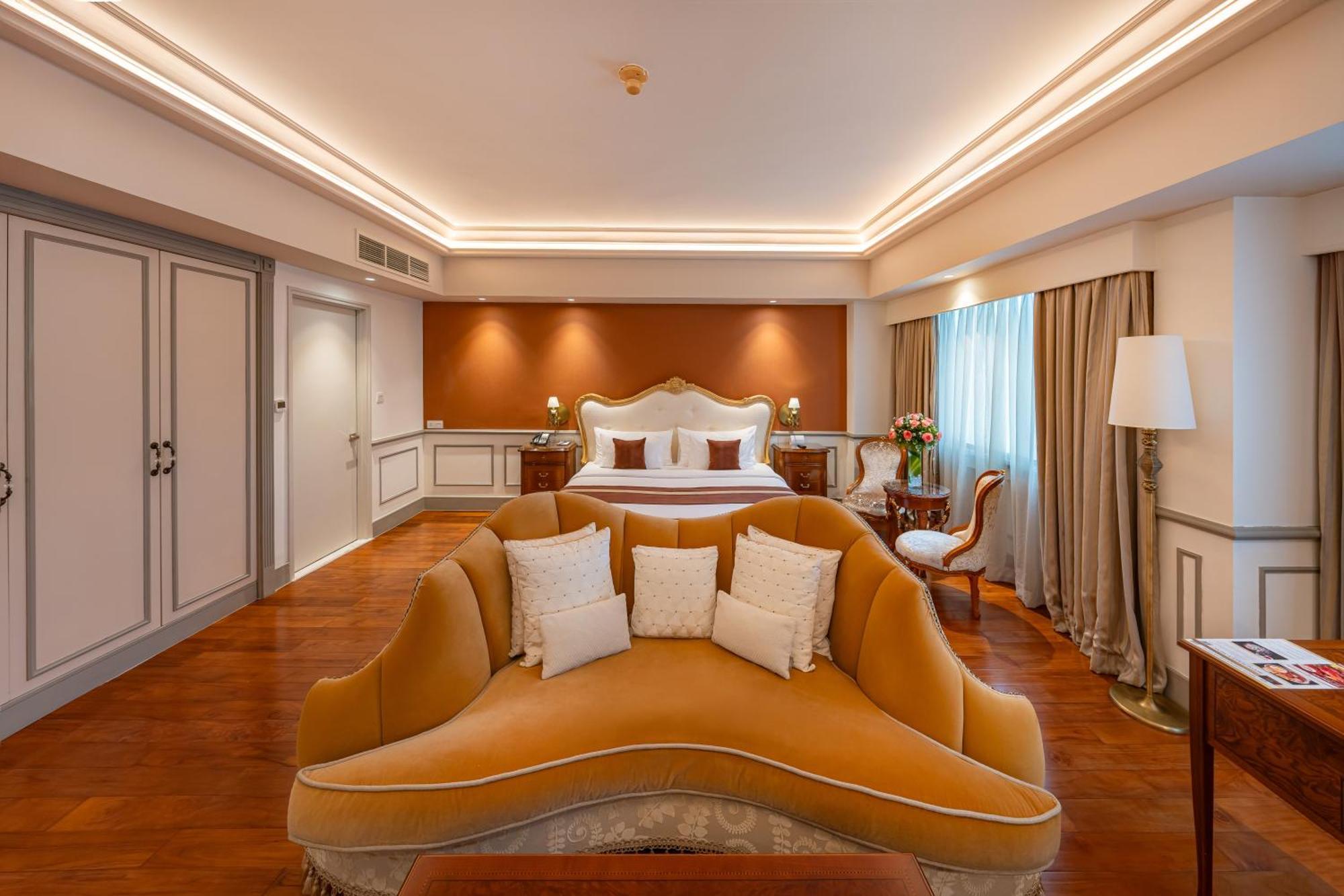 Saigon Hotel 4*