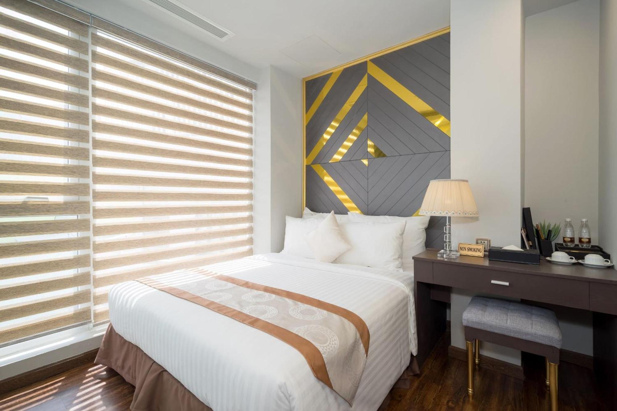 Cicilia Saigon Center Hotel 4*