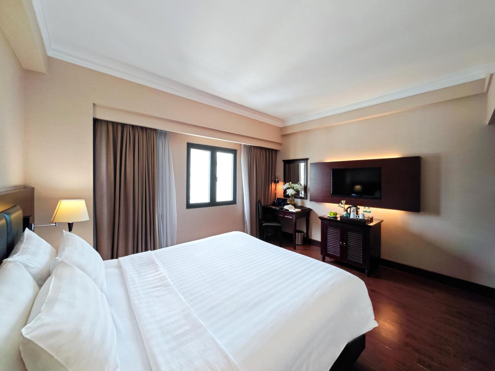 Anthai Saigon Hotel 3*