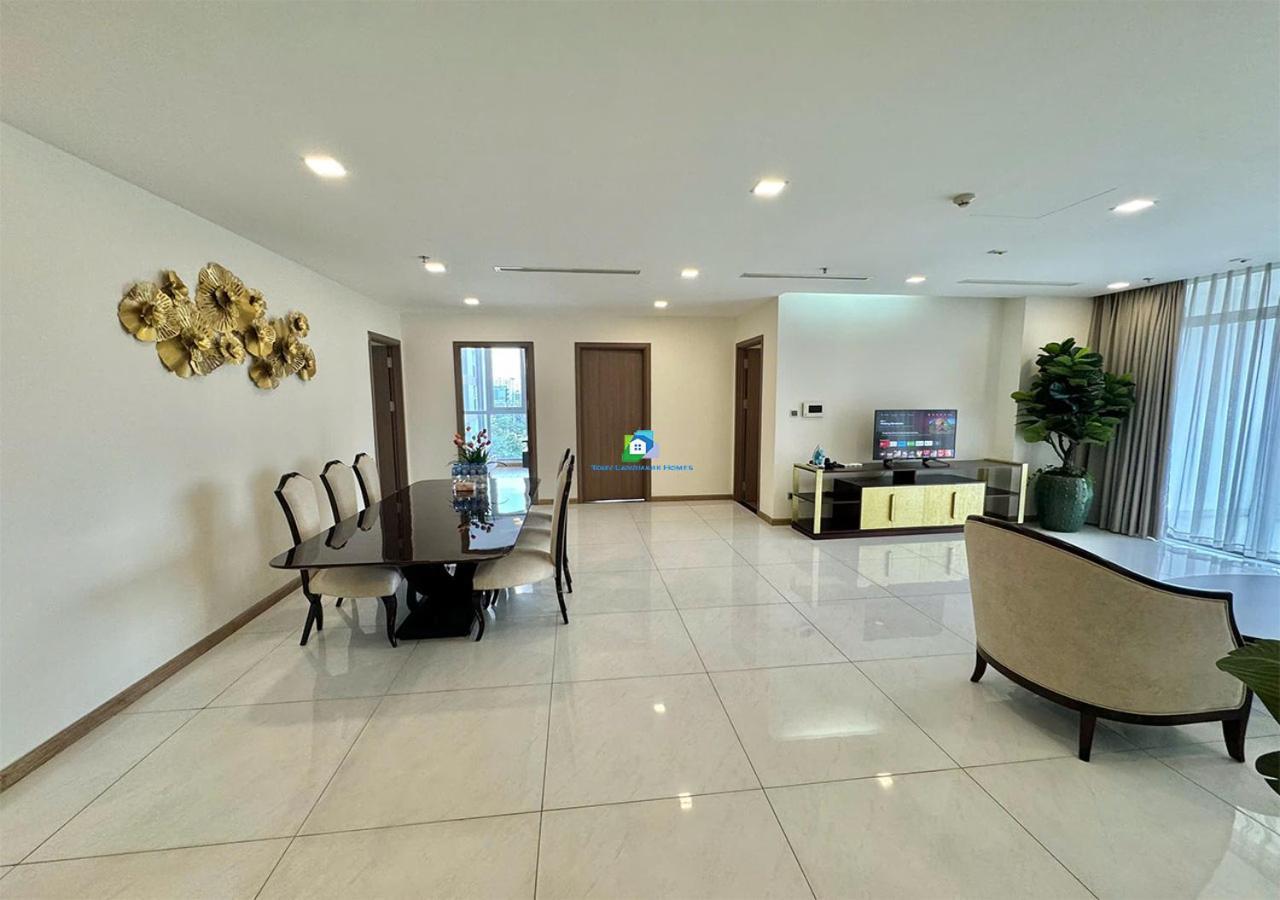 The Landmark And The Park Luxury Of Vinhomes Apartment *