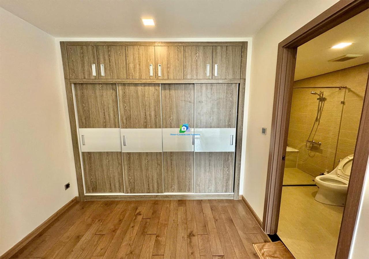 The Landmark And The Park Luxury Of Vinhomes Apartment