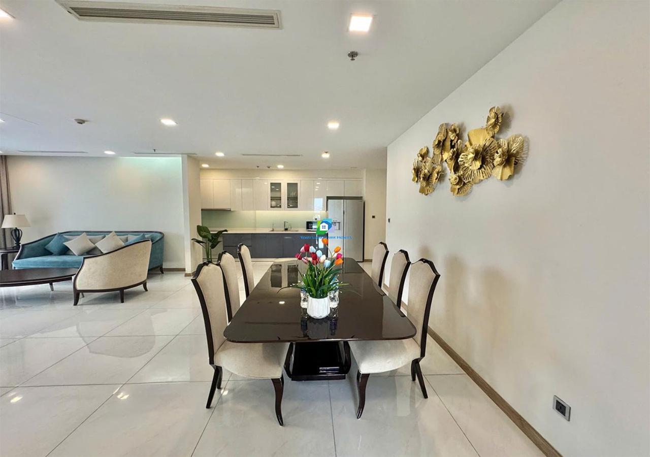 The Landmark And The Park Luxury Of Vinhomes * Ho Chi Minh City