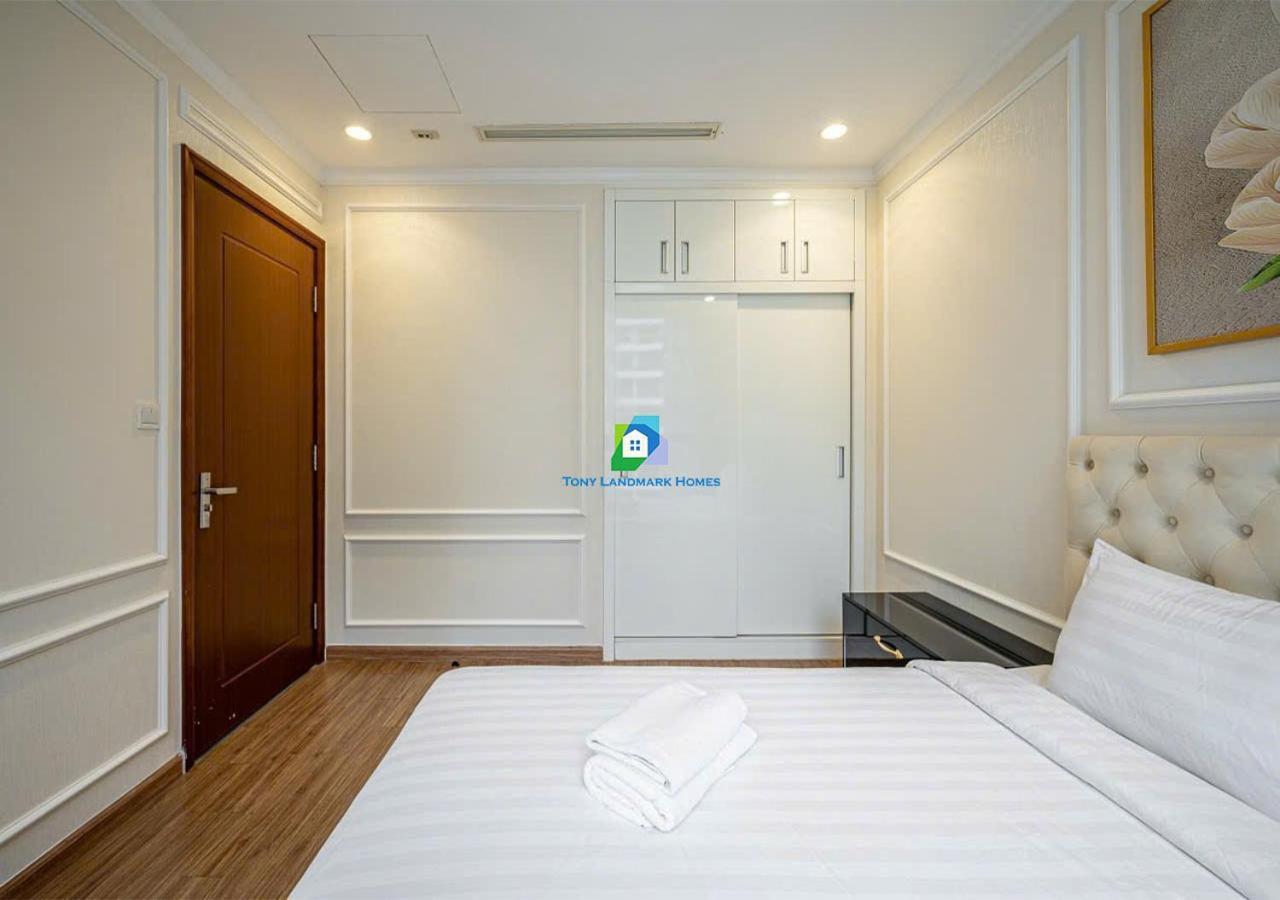 The Landmark And The Park Luxury Of Vinhomes Apartment *