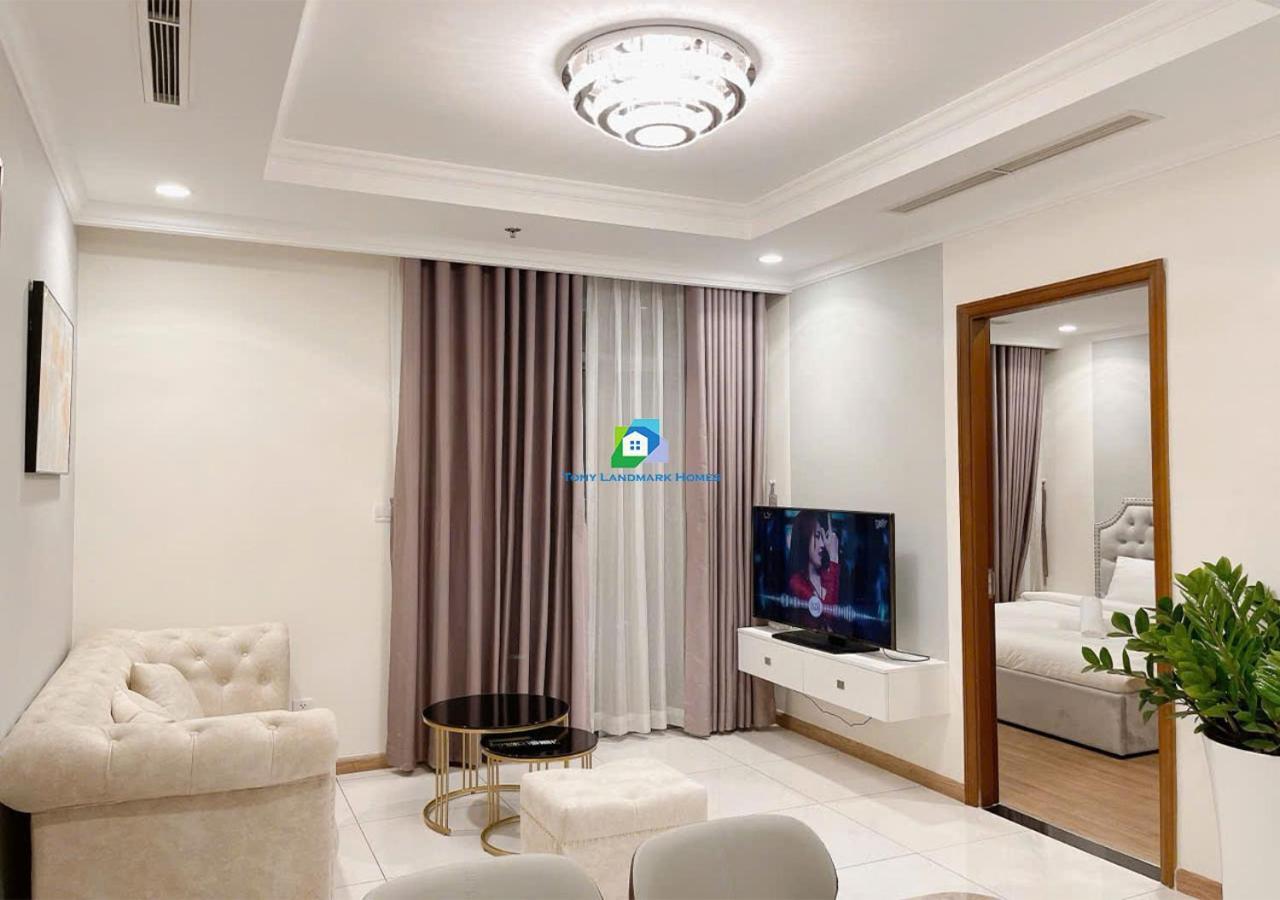 The Landmark And The Park Luxury Of Vinhomes Apartment *