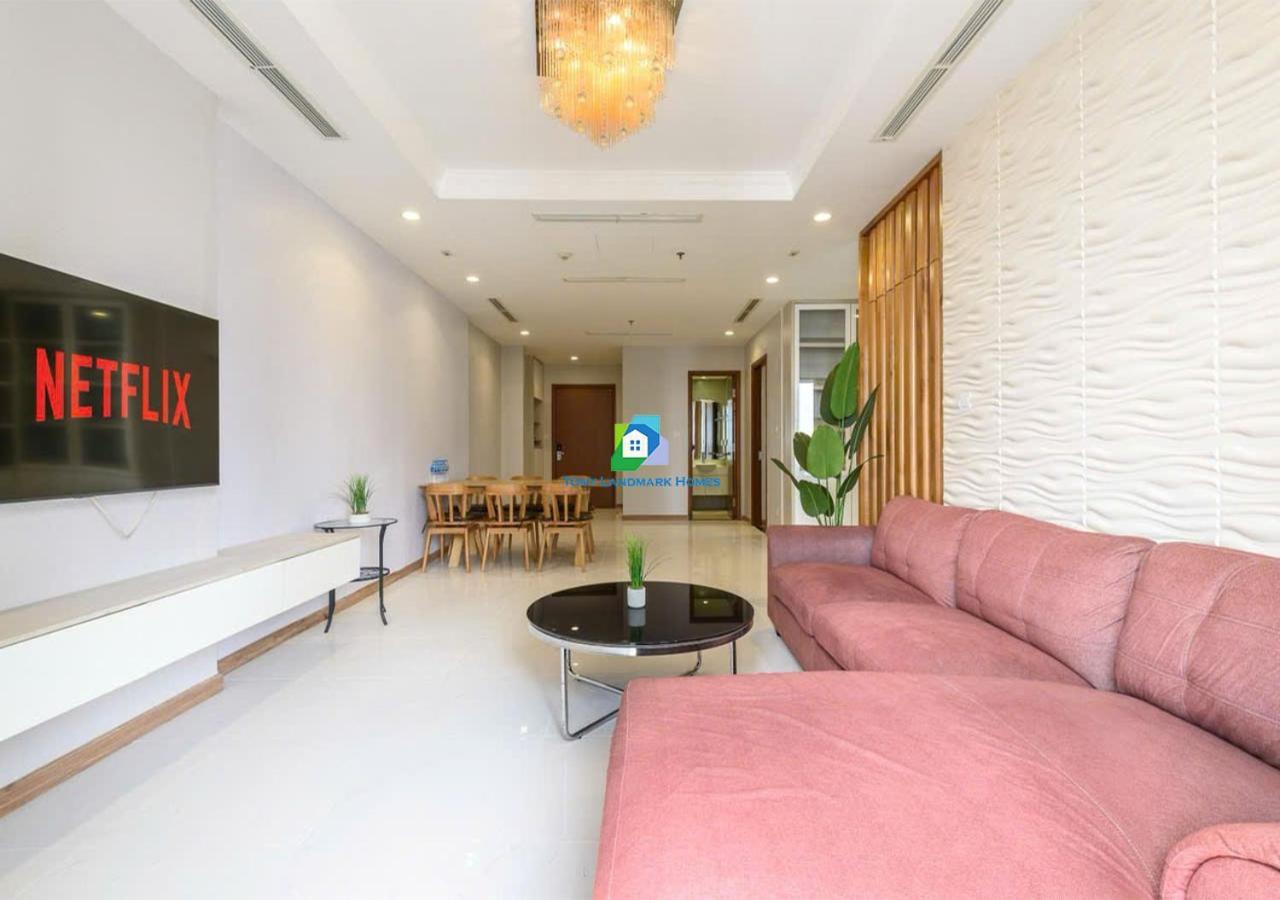 The Landmark And The Park Luxury Of Vinhomes Apartment *
