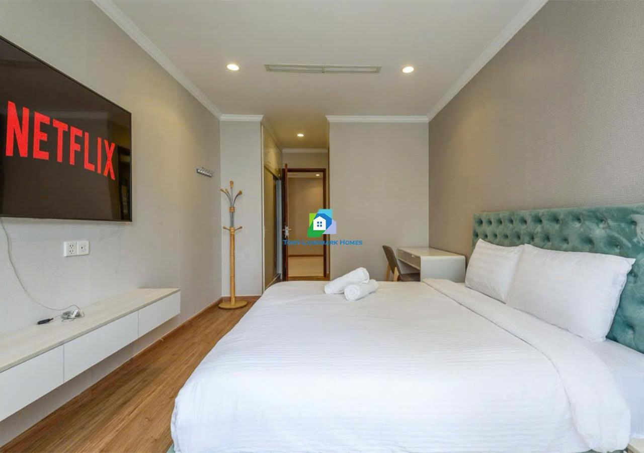 Apartment The Landmark And The Park Luxury Of Vinhomes