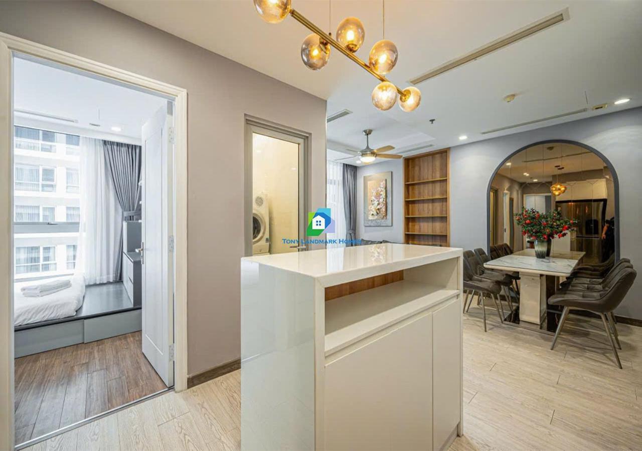The Landmark And The Park Luxury Of Vinhomes Apartment *