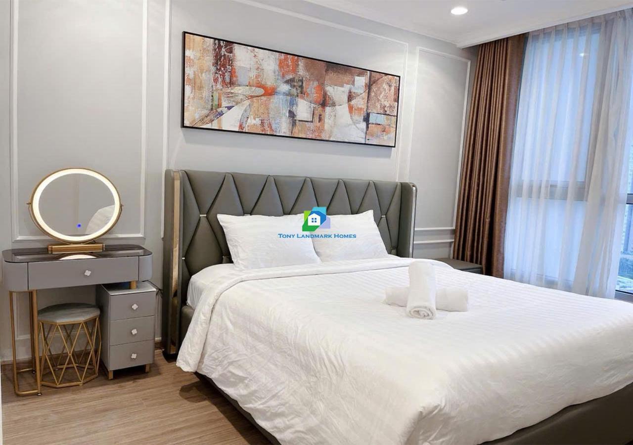 The Landmark And The Park Luxury Of Vinhomes Apartment