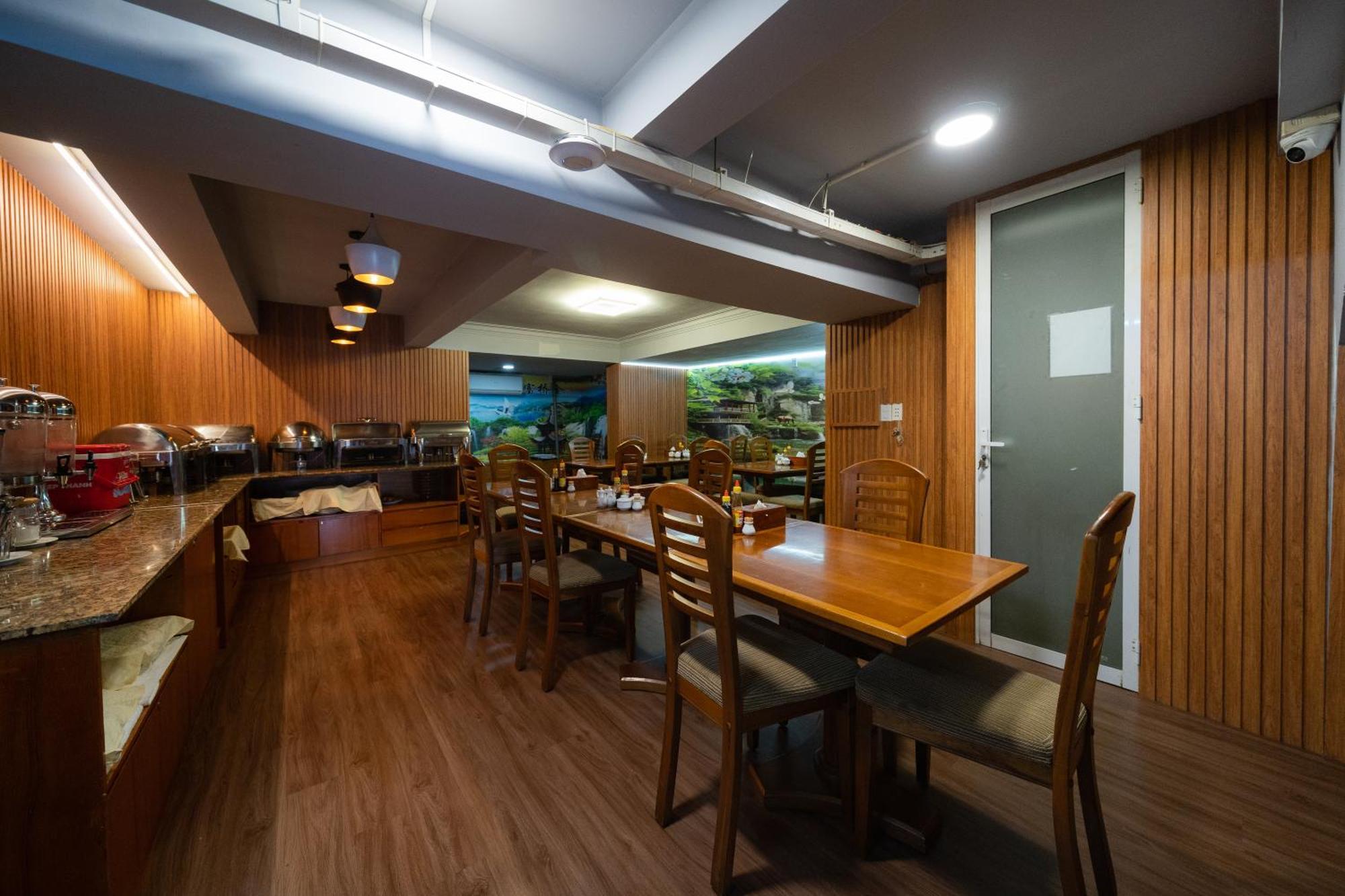 Hotel A25 - 55 Le Anh Xuan