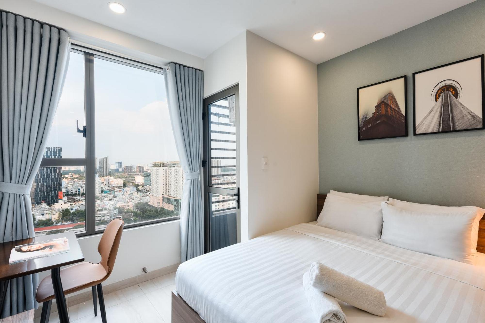 Saigon Authentic Apartments: Infinity Pool & Daily Perks Apartment Ho Chi Minh City