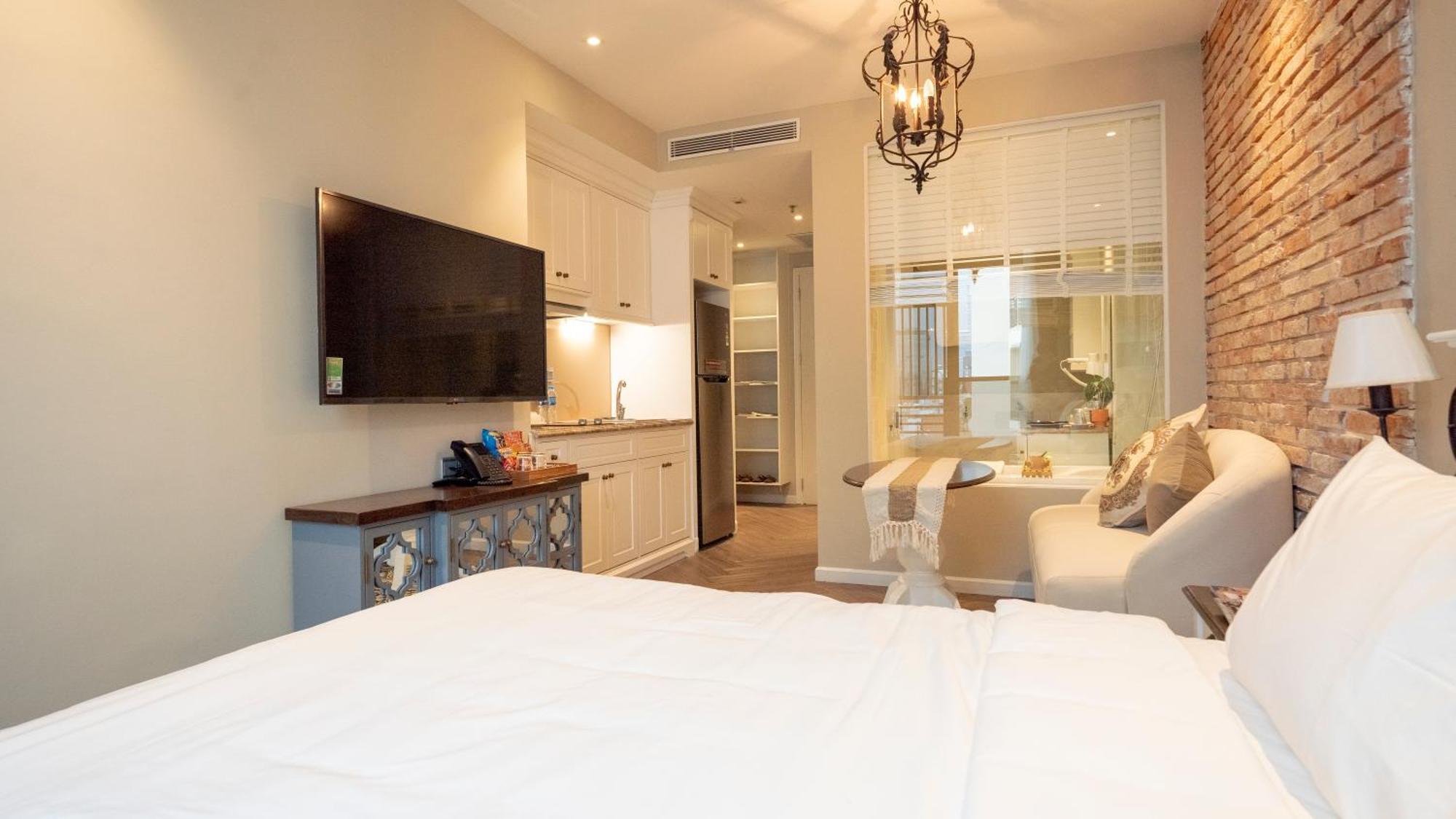 Aparthotel Celine Living - *