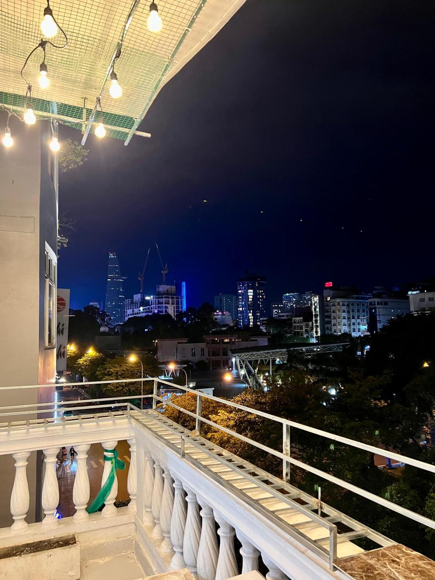 Vintage In Heart D1 With Large Balcony - View, Near Buivien Street Ho Chi Minh City