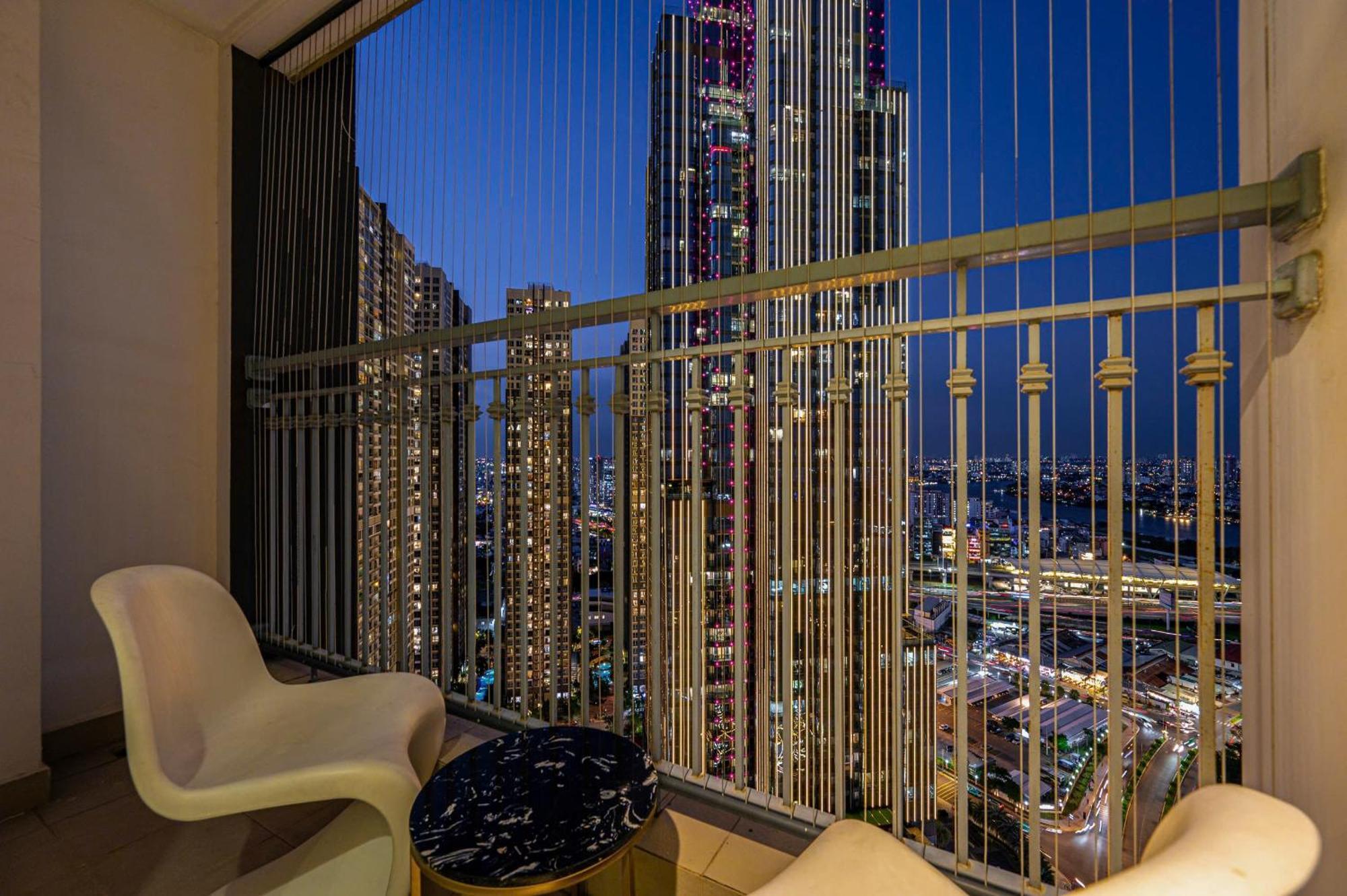 Luxury At Vinhomes Park * Bandar Ho Chi Minh