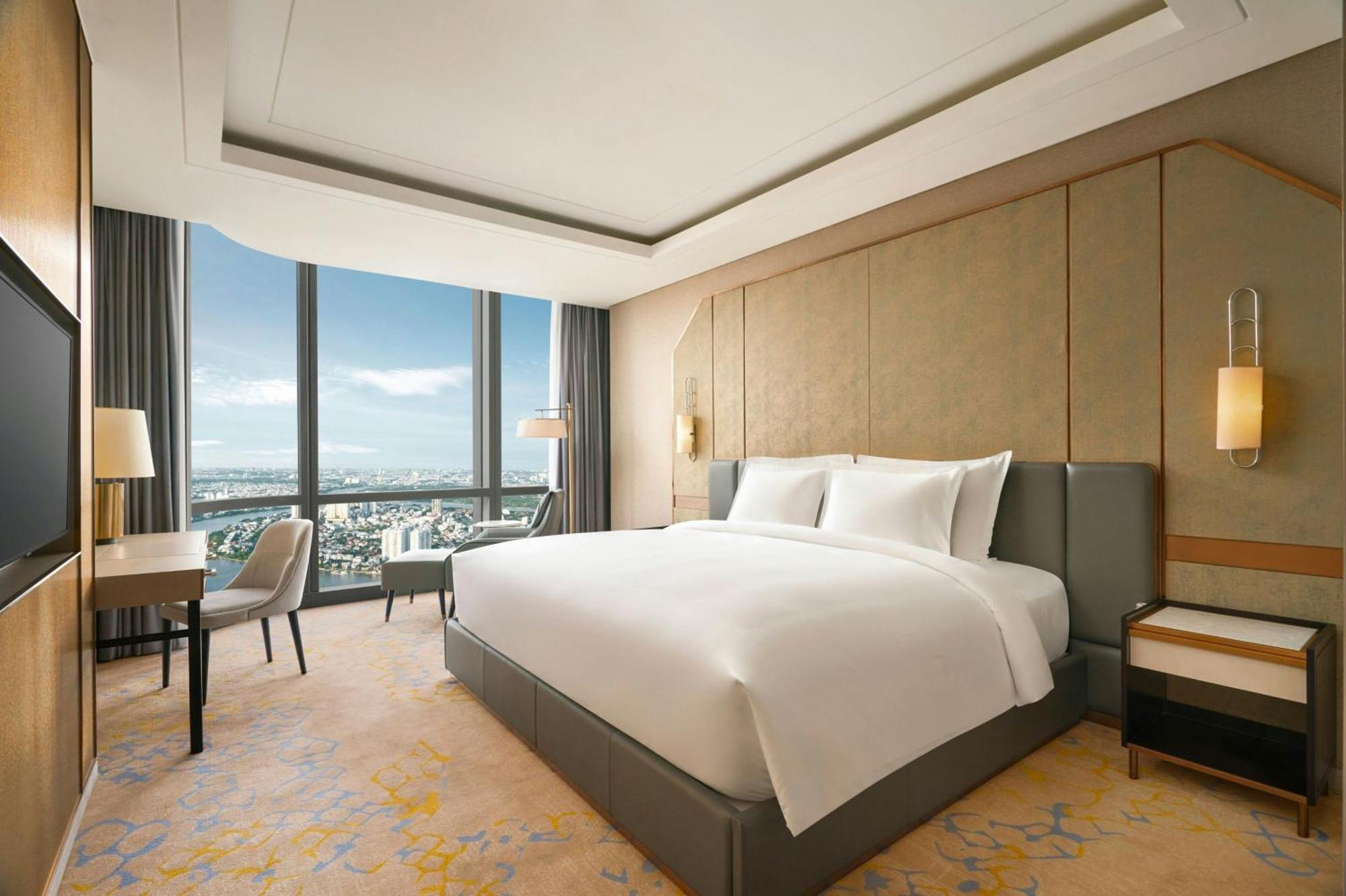 Vinpearl Landmark 81, Autograph Collection 5*