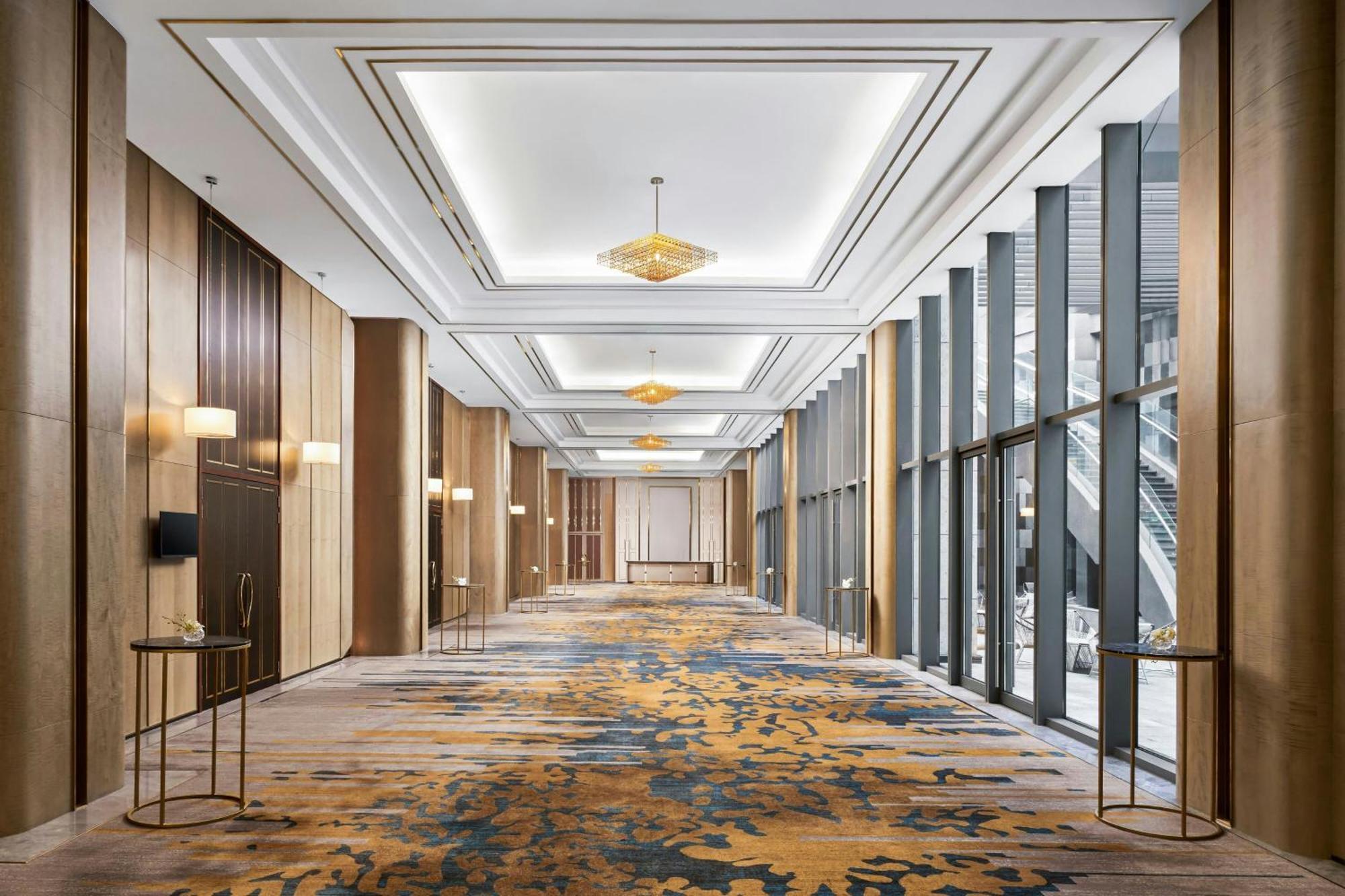 Vinpearl Landmark 81, Autograph Collection 5* Ho Chi Minh City