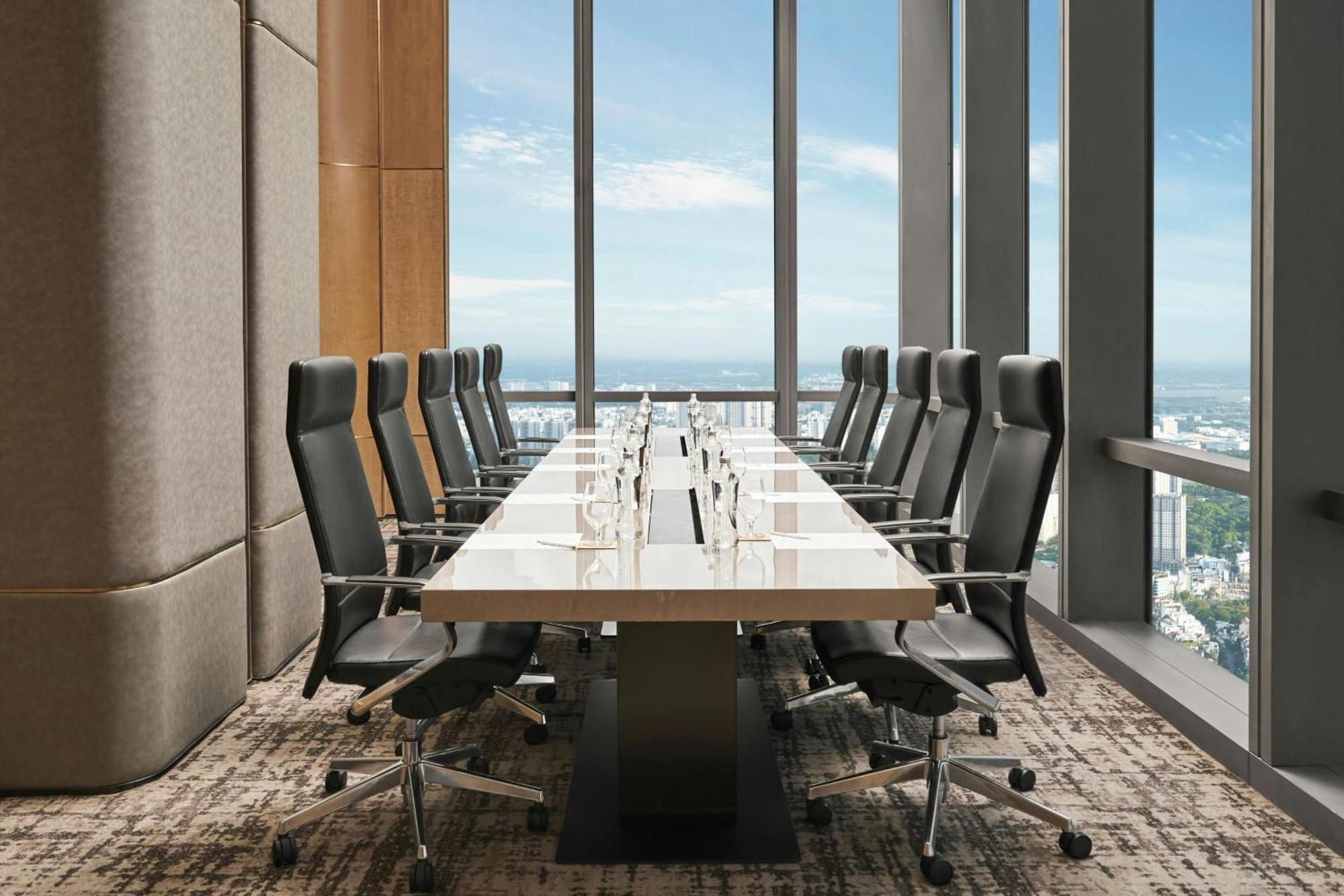 Hotel Vinpearl Landmark 81, Autograph Collection 5*