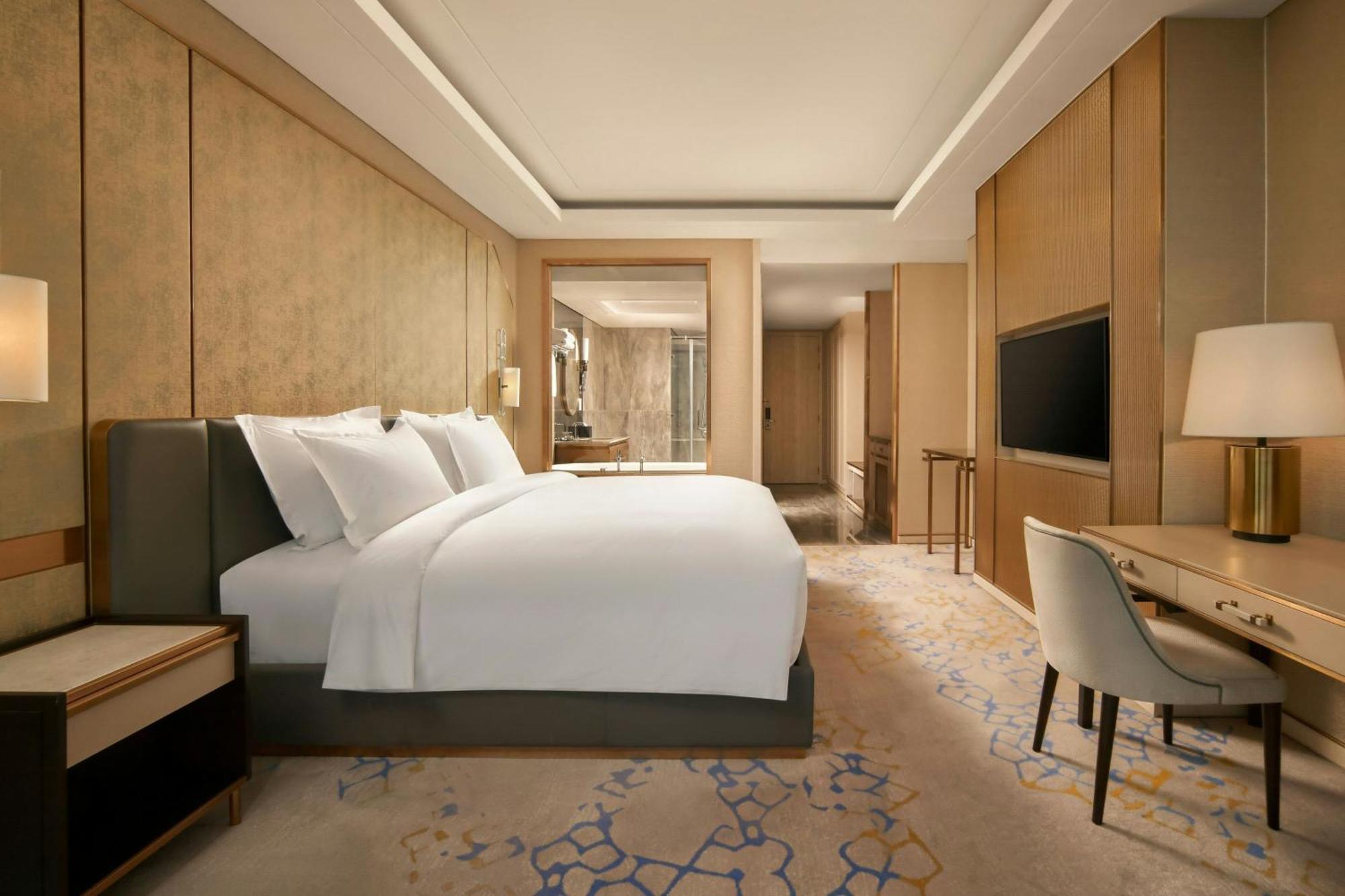 Vinpearl Landmark 81, Autograph Collection 5* Ho Chi Minh City