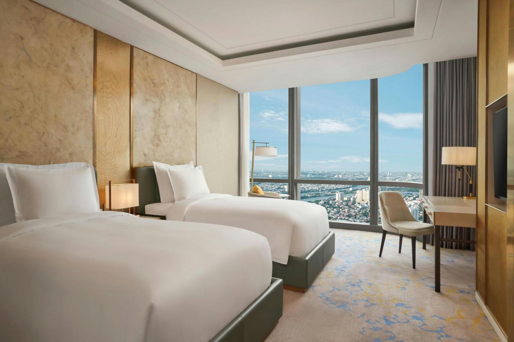 Vinpearl Landmark 81, Autograph Collection