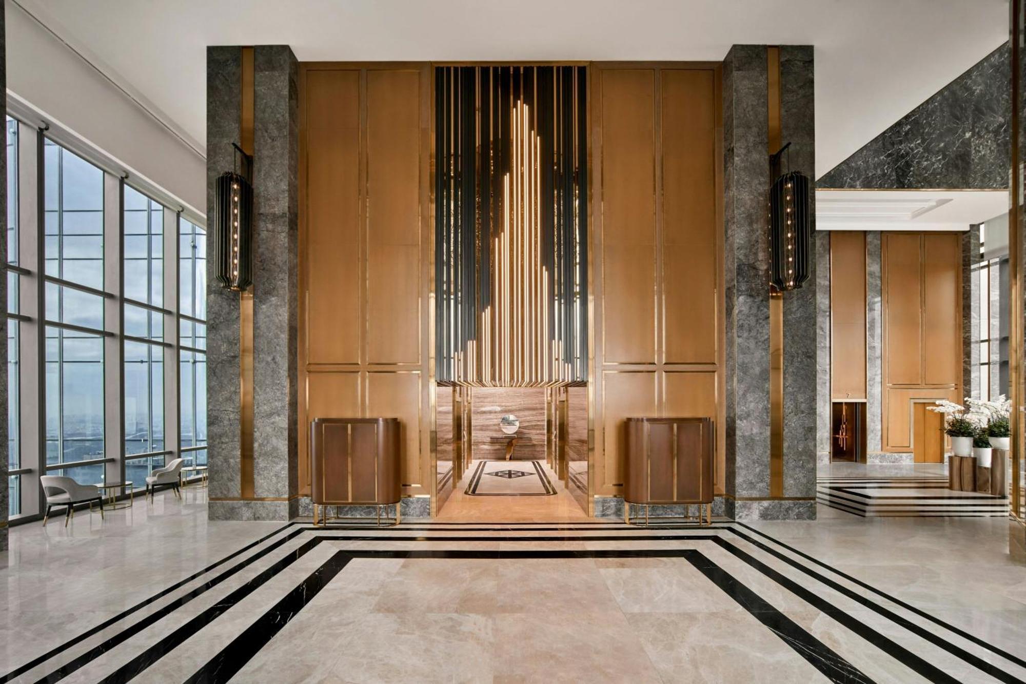 Vinpearl Landmark 81, Autograph Collection 5*