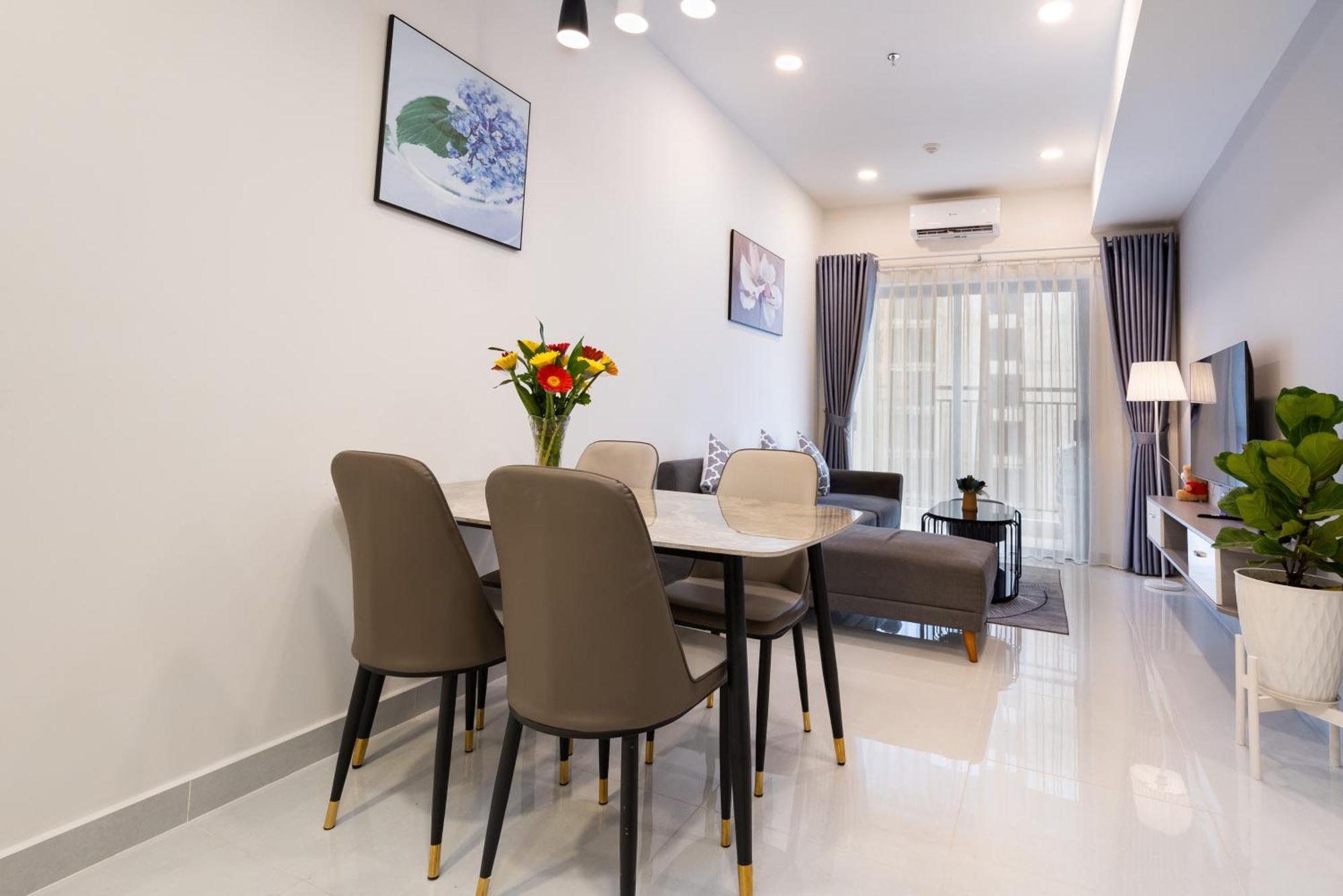 Căn hộ Rubi - Soho & District 1 *