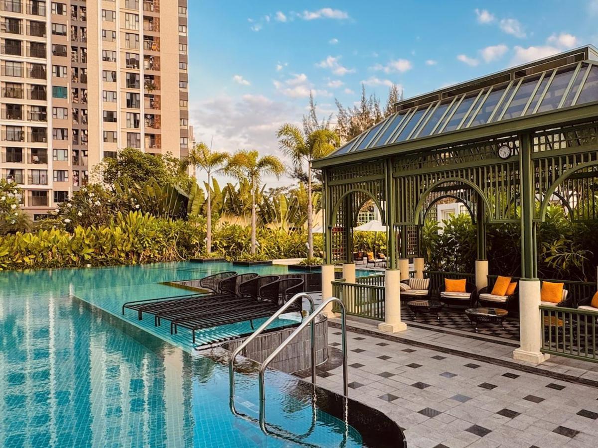 2br Picity Free Gym Pool Near Tan Son Nhat Airport Apartment