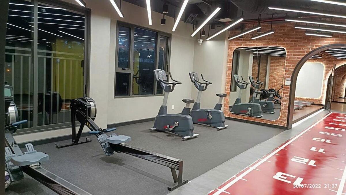 2br Picity Free Gym Pool Near Tan Son Nhat Airport *