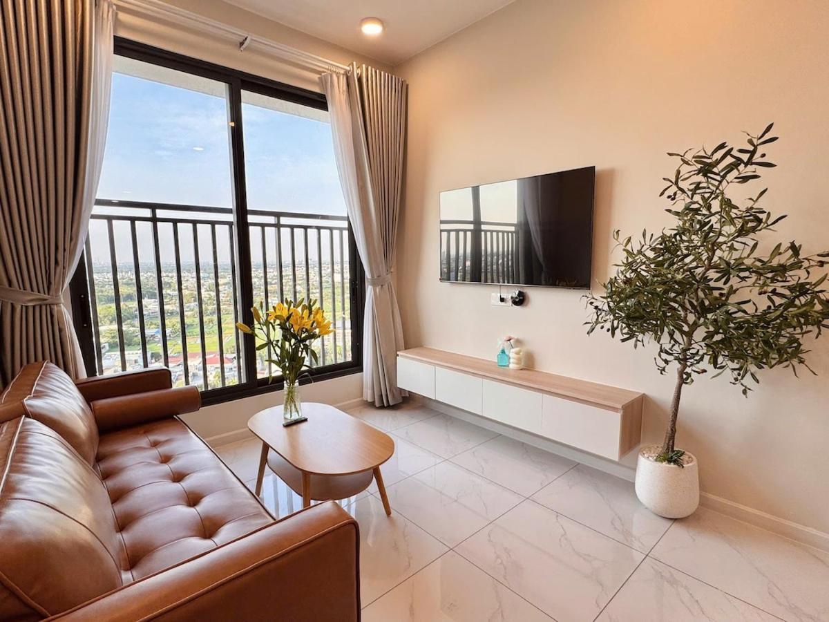 2br Picity Free Gym Pool Near Tan Son Nhat Airport *