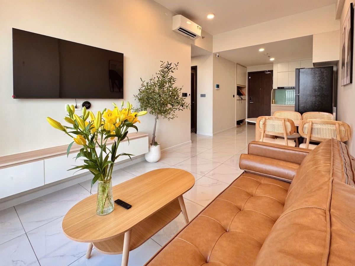 2br Picity Free Gym Pool Near Tan Son Nhat Airport Apartment *