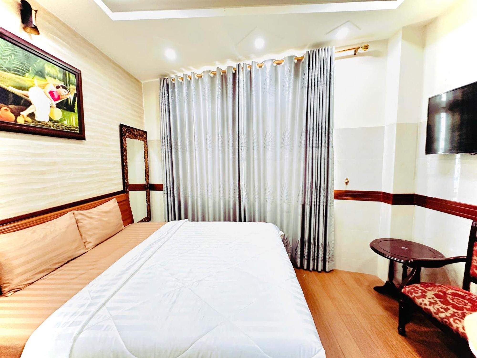 Hotel Khach San Hoang Thanh Thuy 4 Ho Chi Minh City