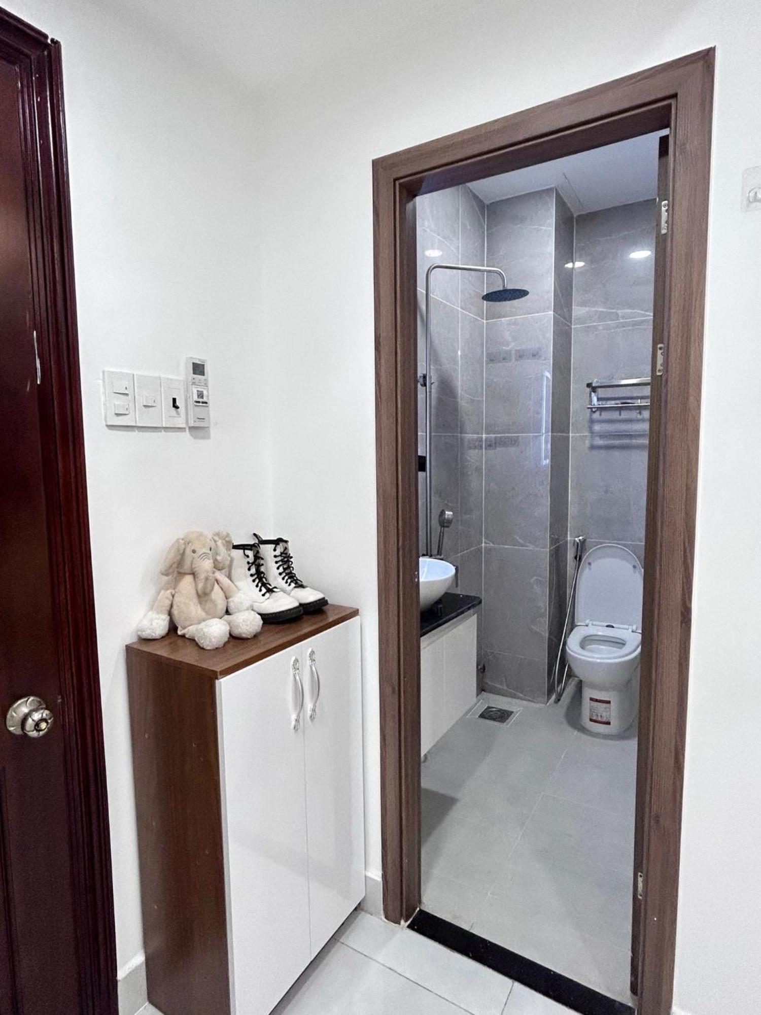 Guest house Cozy With Balcony 10mins To Airport Maihouse