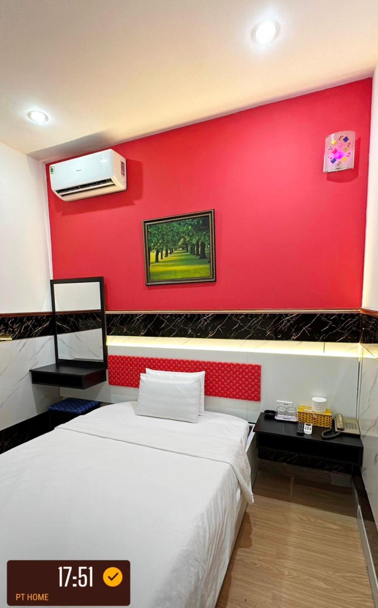 Phuc Khang Hotel Airport Hotel