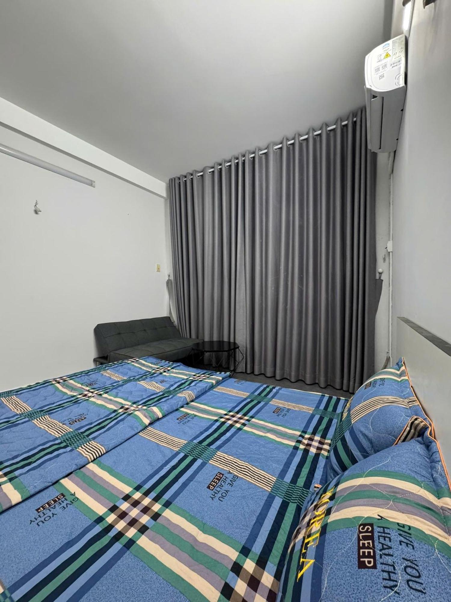 Apartment 43 Chan Hung *