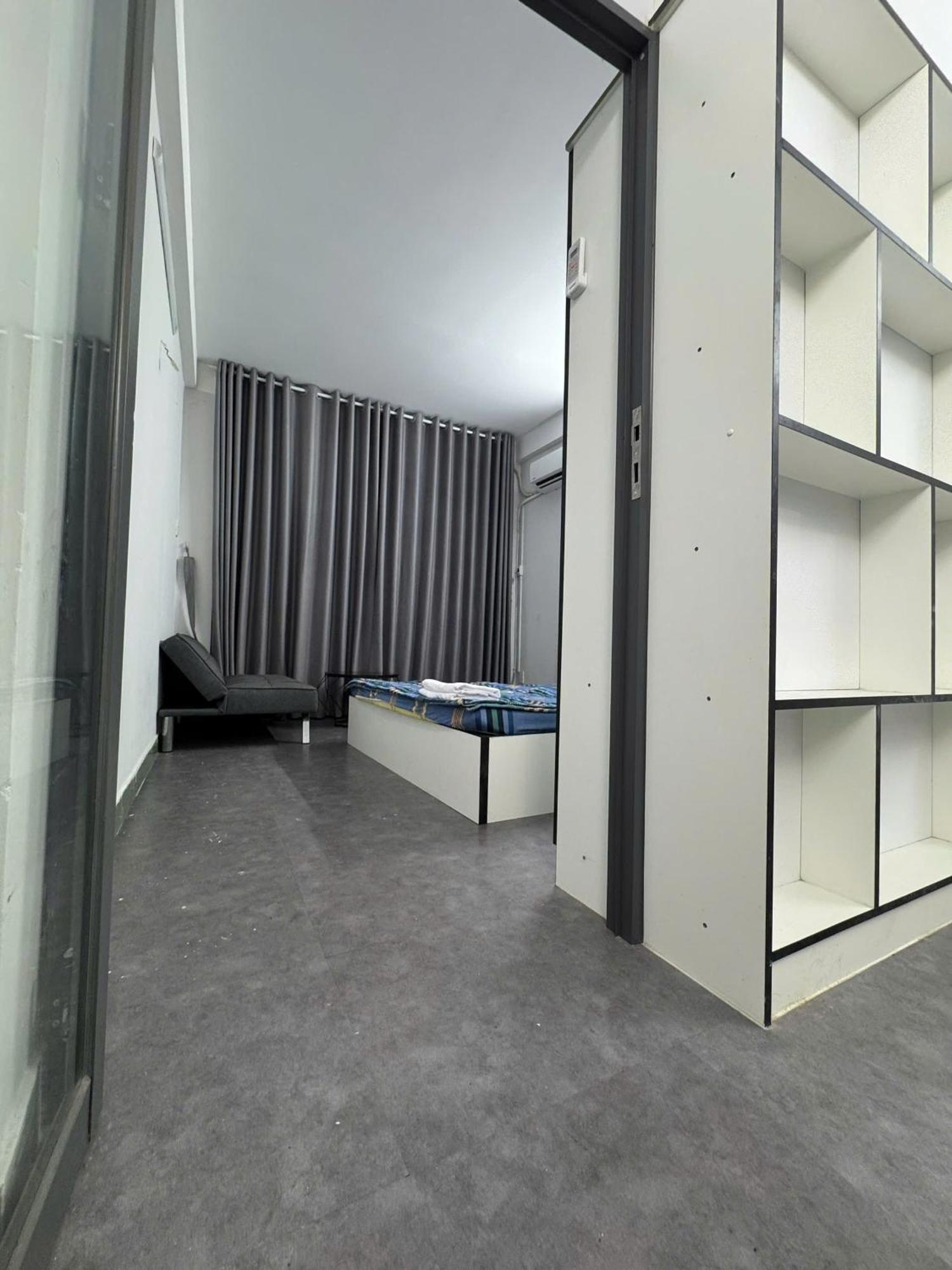 Apartment 43 Chan Hung *