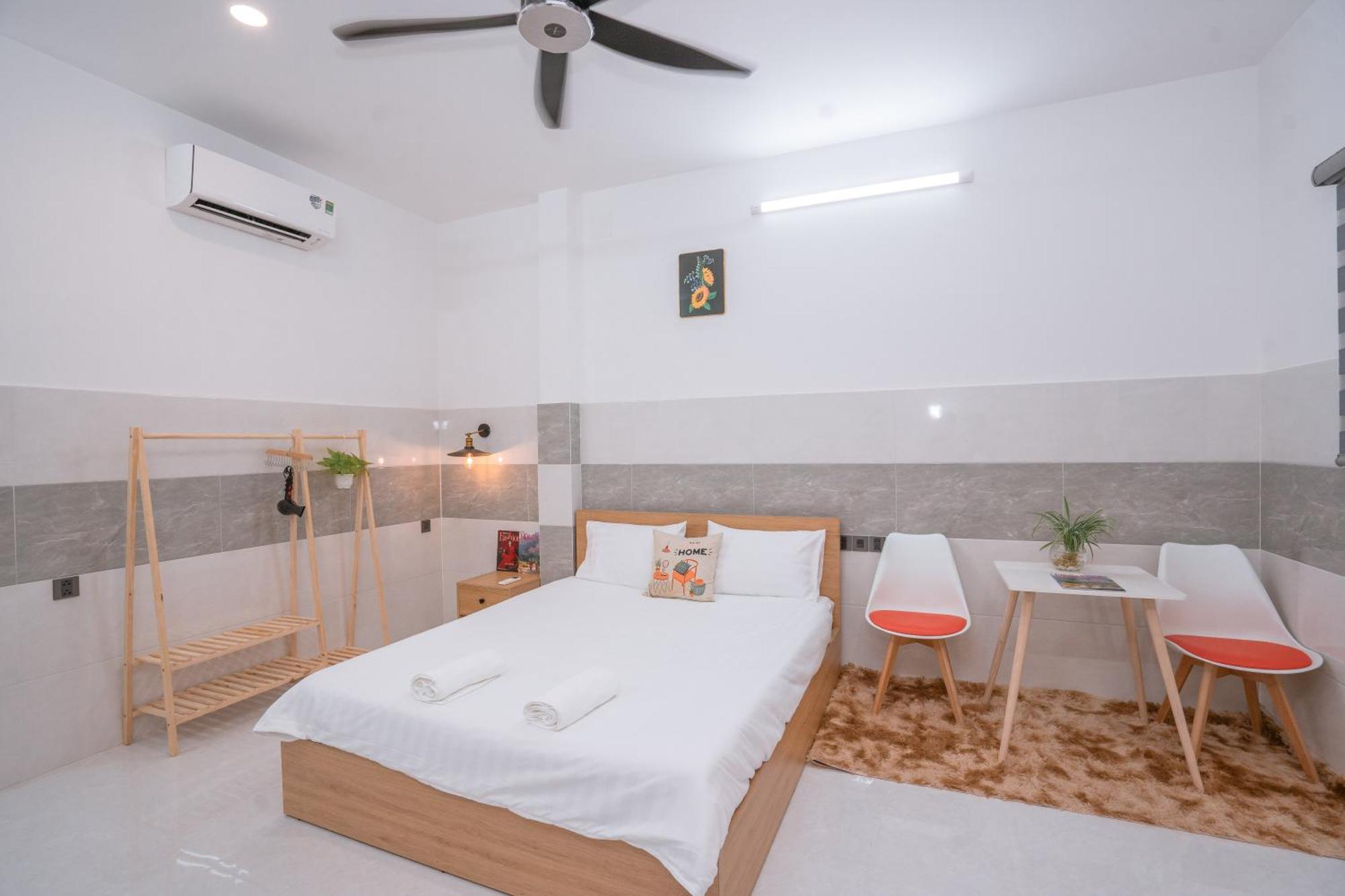 Nhà trọ Aloha Saigon Premium By Local Travel Experts - Newly Opened, Less-touristy Location, Spacious Rooms, Glass Shower Bathroom, Free Breakfast & Walking Tour TP. Hồ Chí Minh