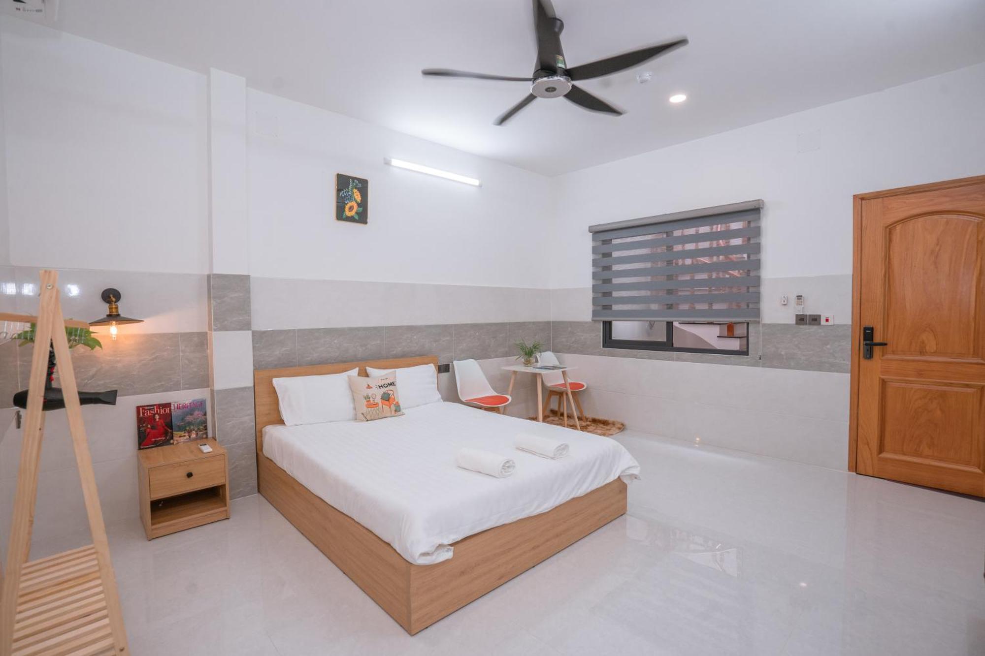 Aloha Saigon Premium By Local Travel Experts - Newly Opened, Less-touristy Location, Spacious Rooms, Glass Shower Bathroom, Free Breakfast & Walking Tour TP. Hồ Chí Minh