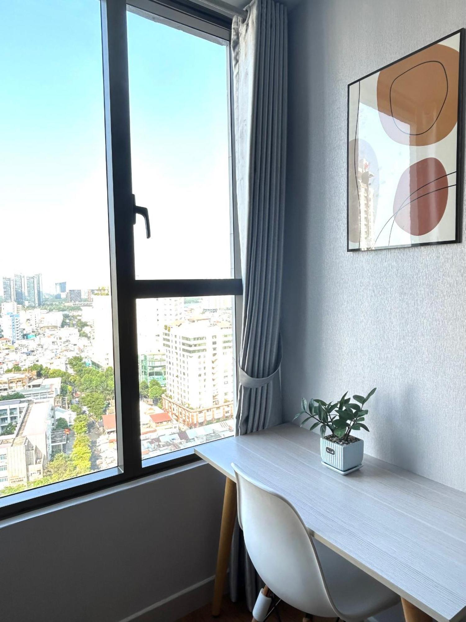 Apartment Saigon Memories - Free Walk Experience - Amazing Infinity Pool & Free 4g Sim Card For 3 Nights Ho Chi Minh City