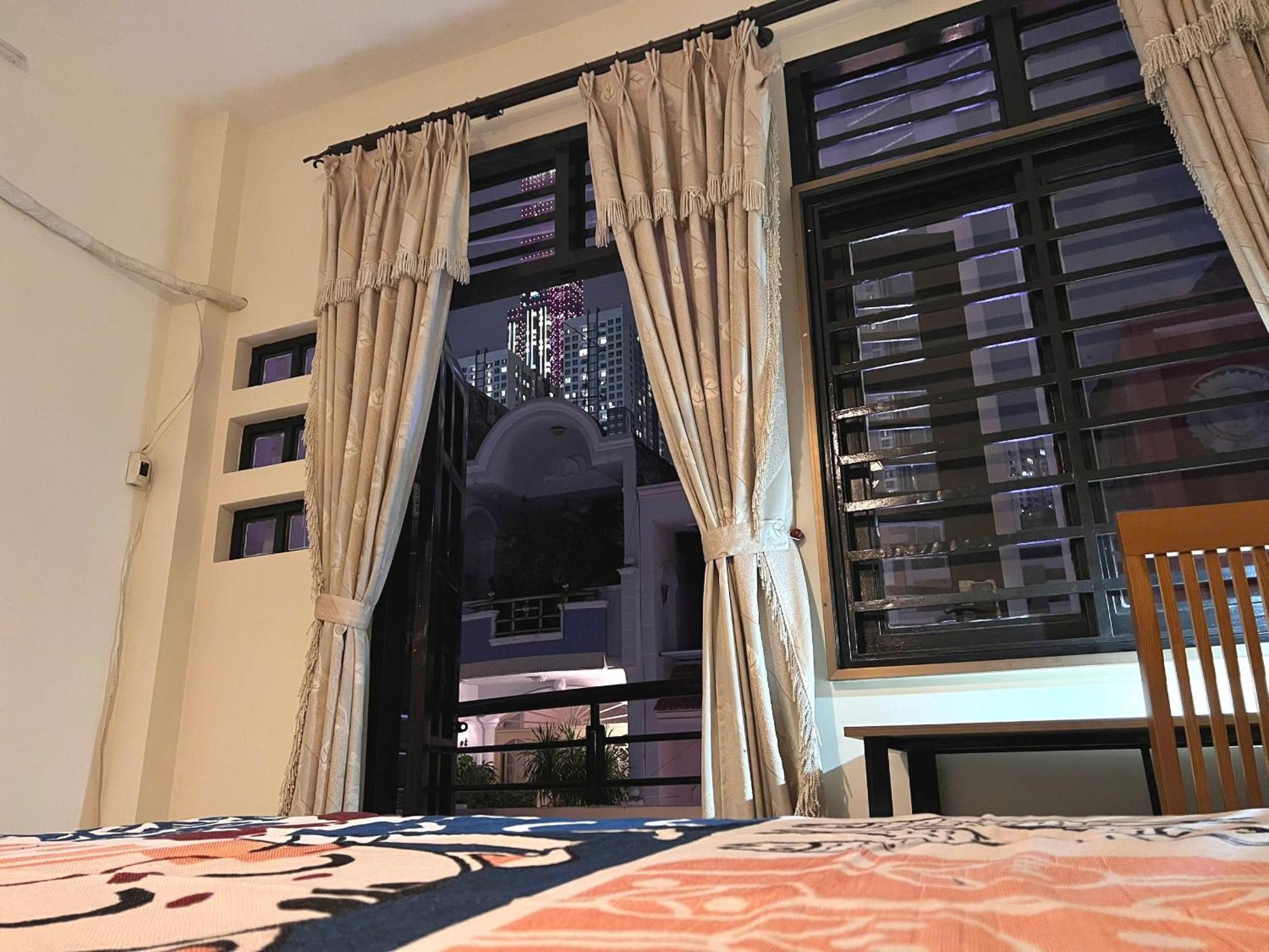 Aparthotel La34 *